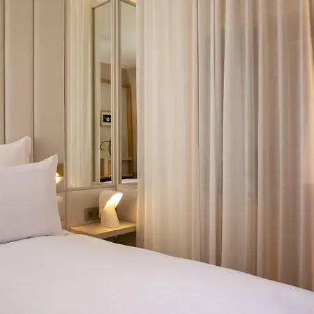 Hotel Beige 4*