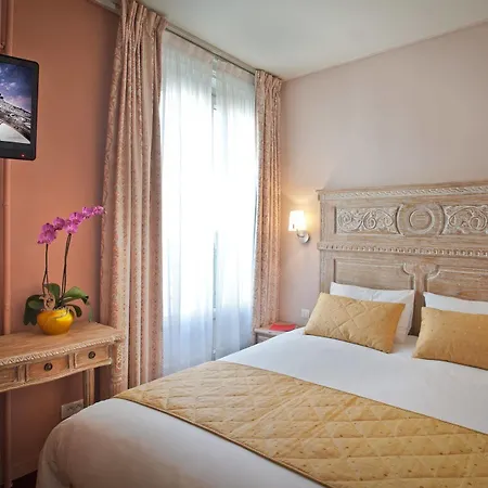 Beige Hotel 4*