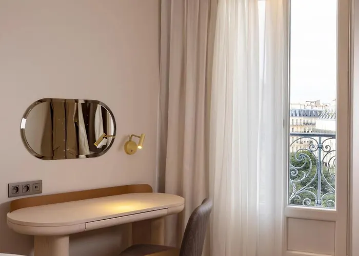 Hotel Beige 4*