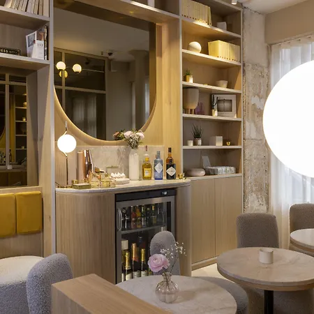 Beige Hotel