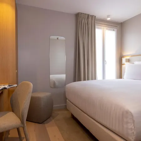 Beige 4* Paris