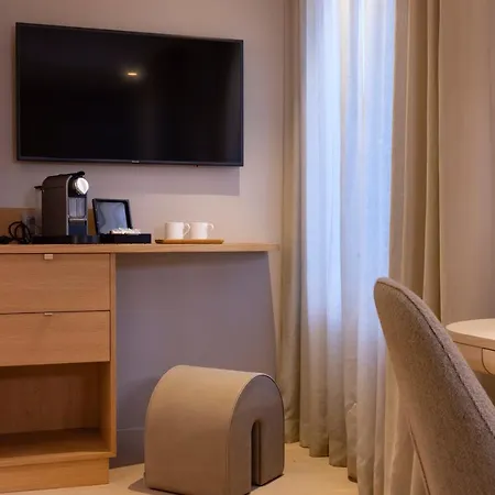 Beige 4*