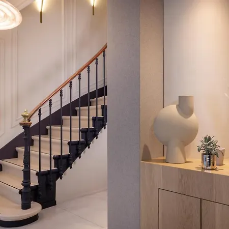 Beige Hotel Paris