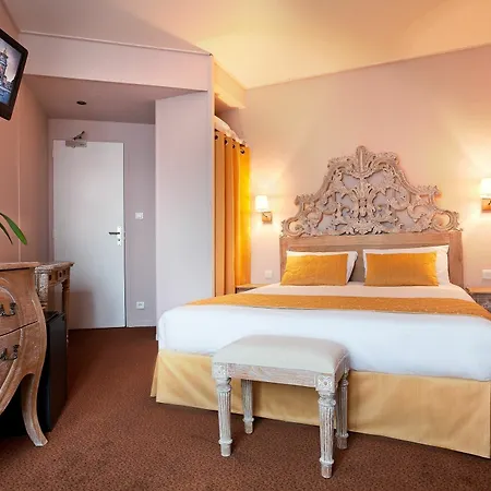 Beige Hotel