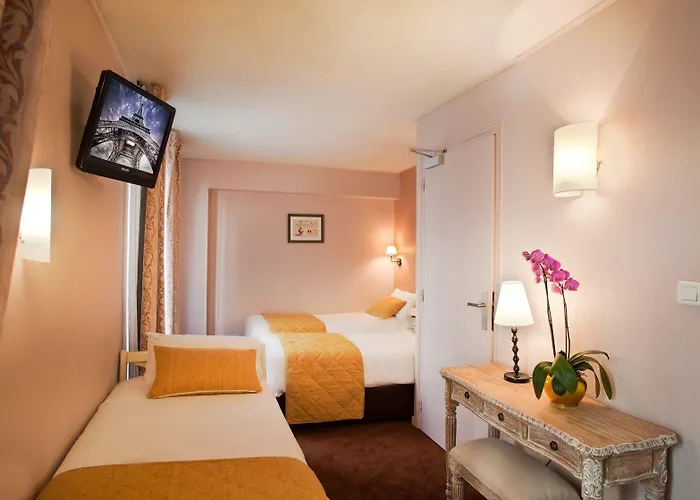 Beige Hotell 4*